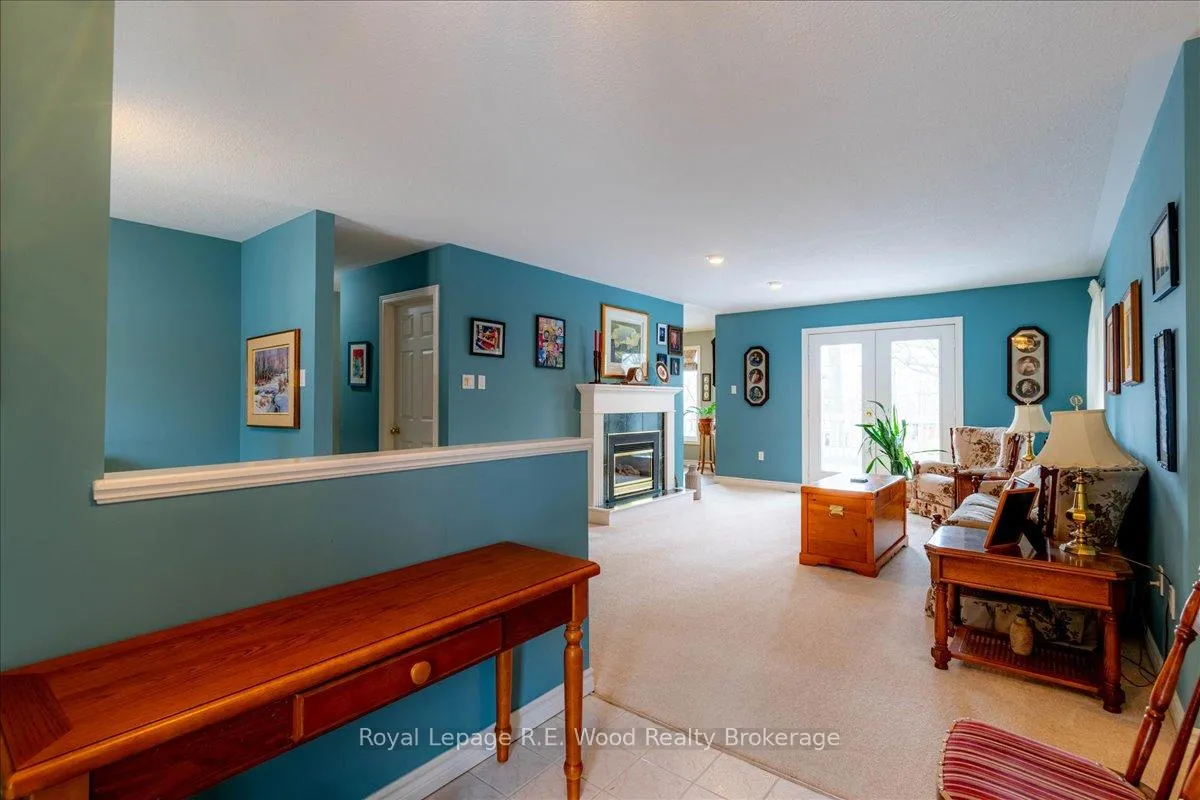 Photo 12 of 27 Woodside Drive, Tillsonburg — HOMEH