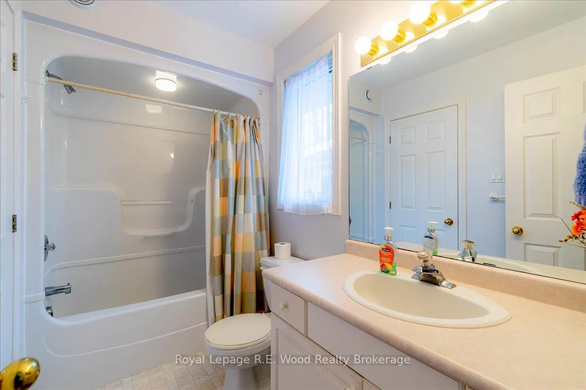 Photo 28 of 27 Woodside Drive, Tillsonburg — HOMEH