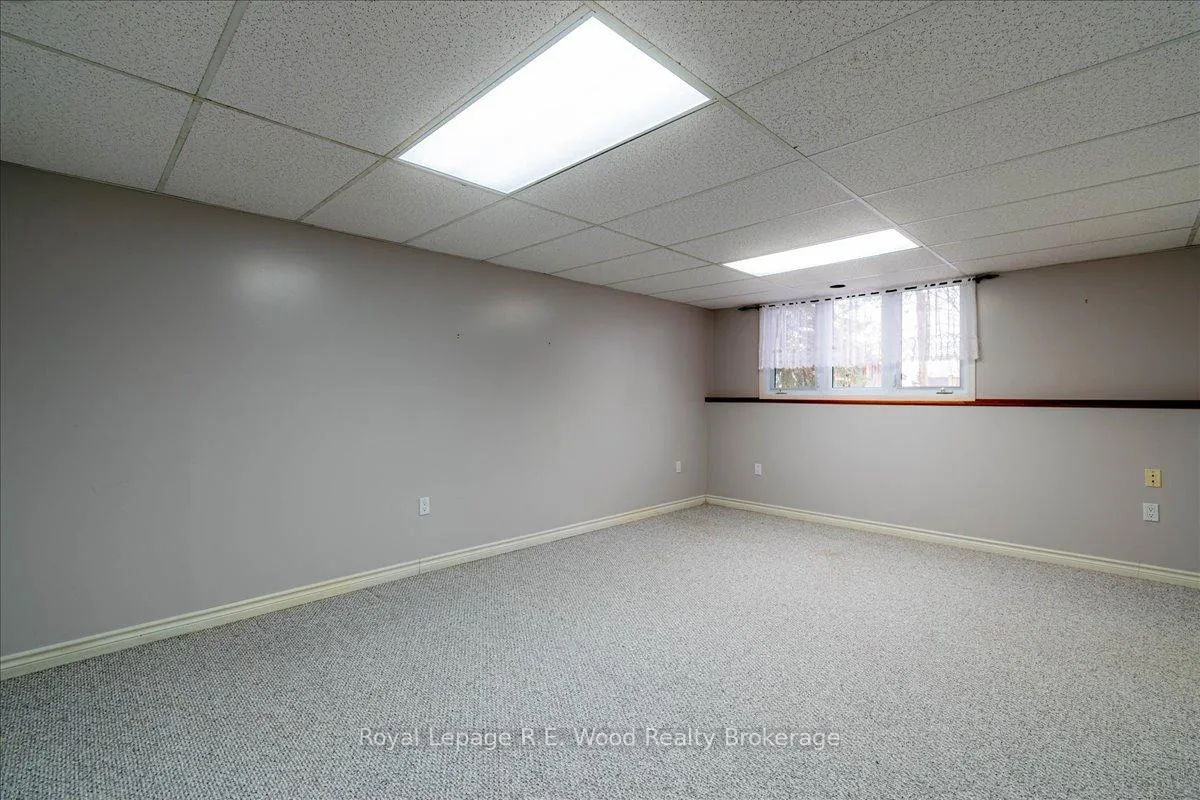 Photo 35 of 27 Woodside Drive, Tillsonburg — HOMEH
