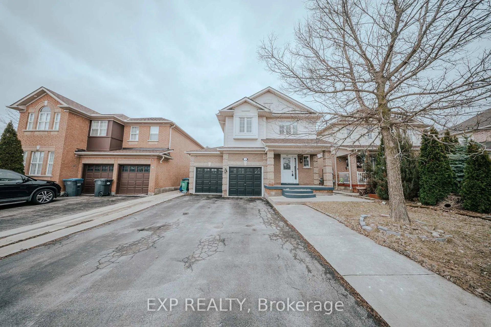 Photo 2 of 3 Deforest Drive, Brampton, Fletcher's Meadow — HOMEH