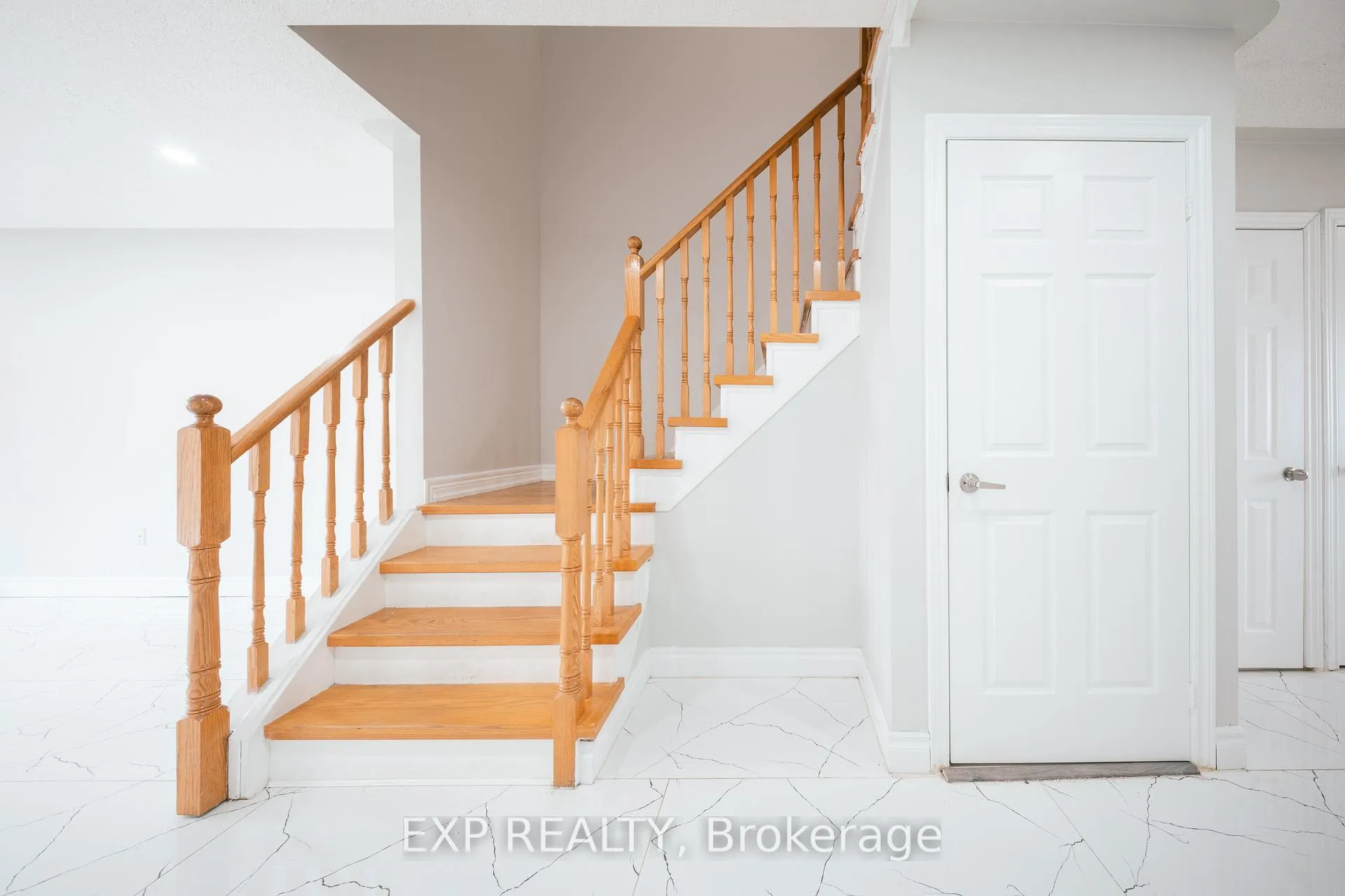 Photo 12 of 3 Deforest Drive, Brampton, Fletcher's Meadow — HOMEH