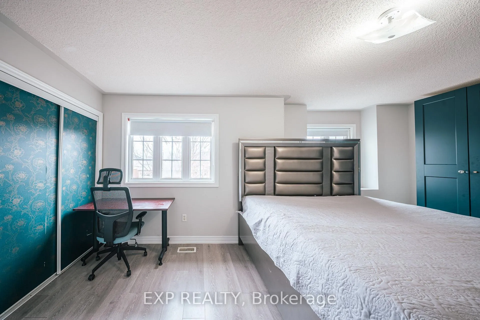 Photo 15 of 3 Deforest Drive, Brampton, Fletcher's Meadow — HOMEH