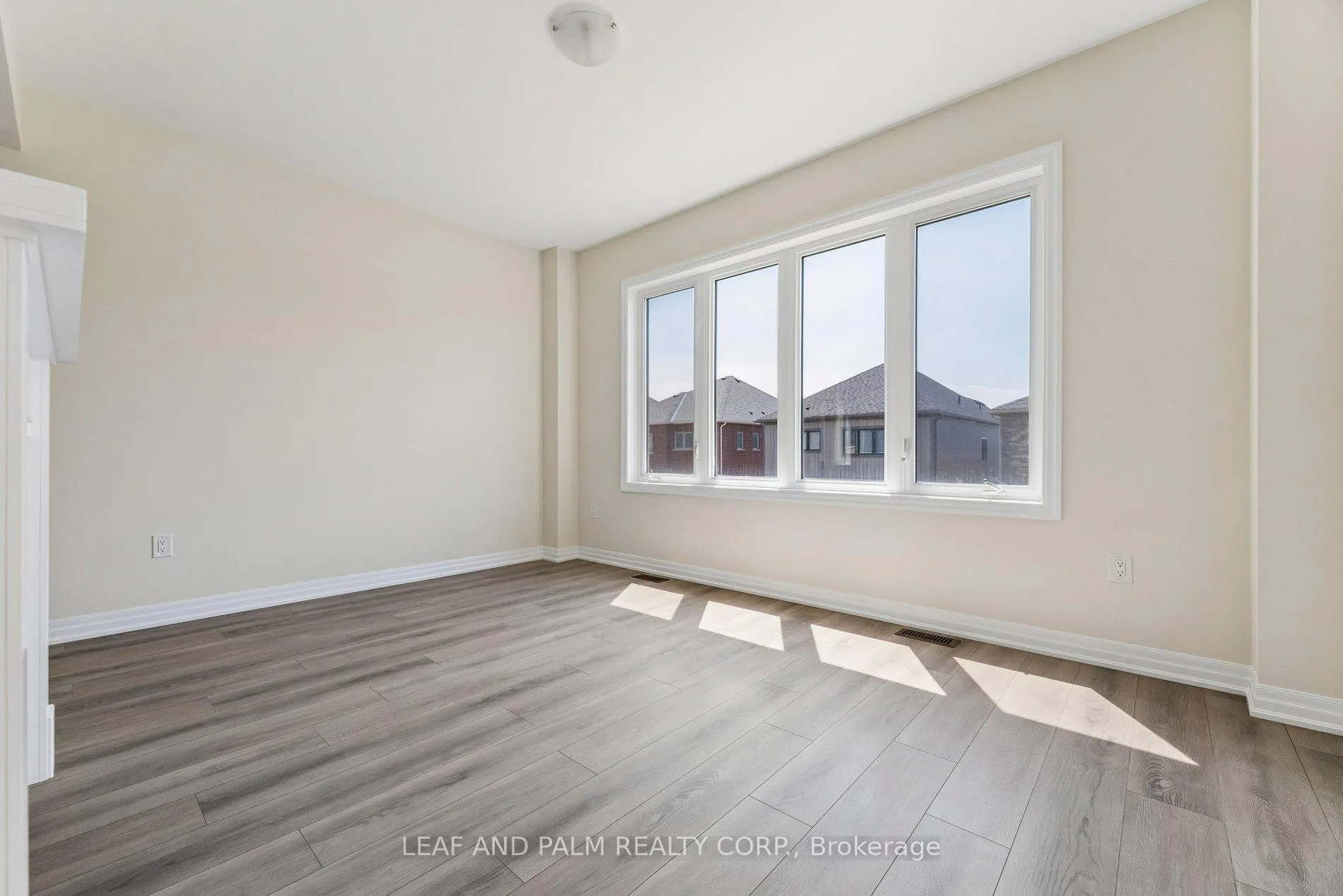 Photo 7 of 79 Ed Ewert Avenue, Clarington, Newcastle — HOMEH