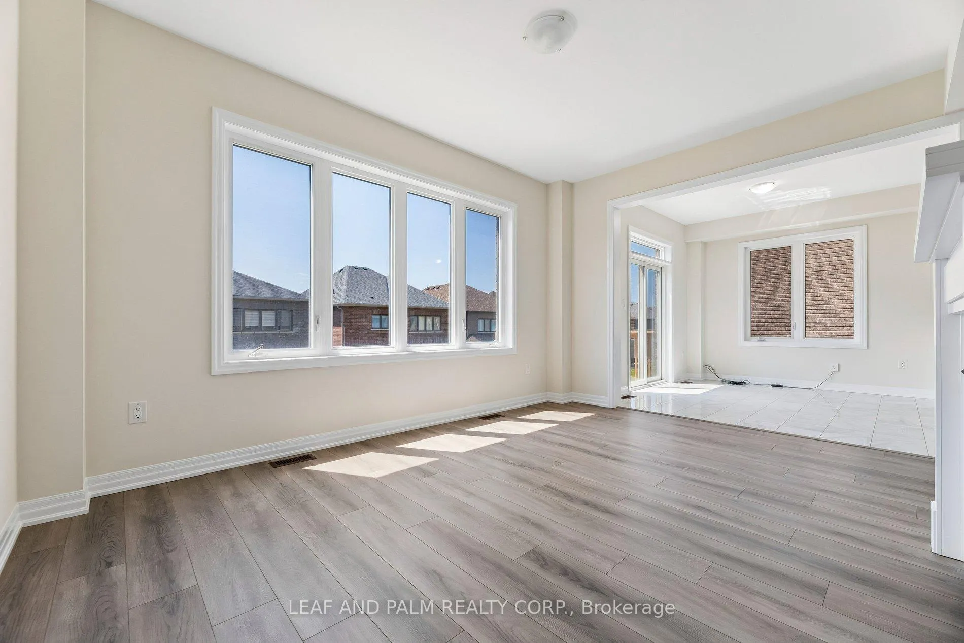 Photo 8 of 79 Ed Ewert Avenue, Clarington, Newcastle — HOMEH