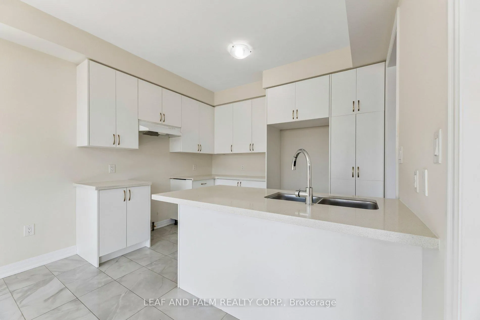 Photo 14 of 79 Ed Ewert Avenue, Clarington, Newcastle — HOMEH