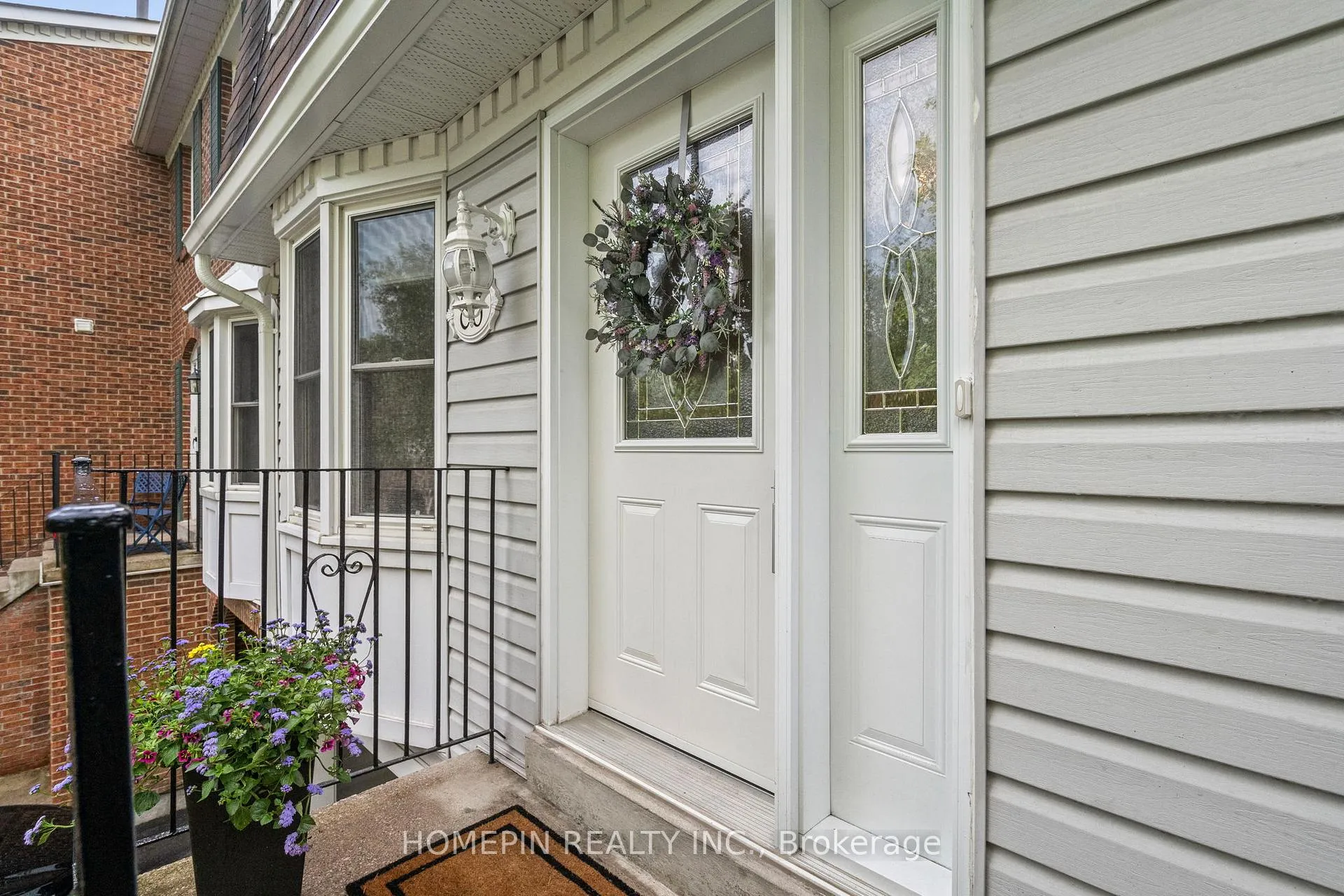Photo 2 of 86 Confederation Way, Markham, Thornhill — HOMEH