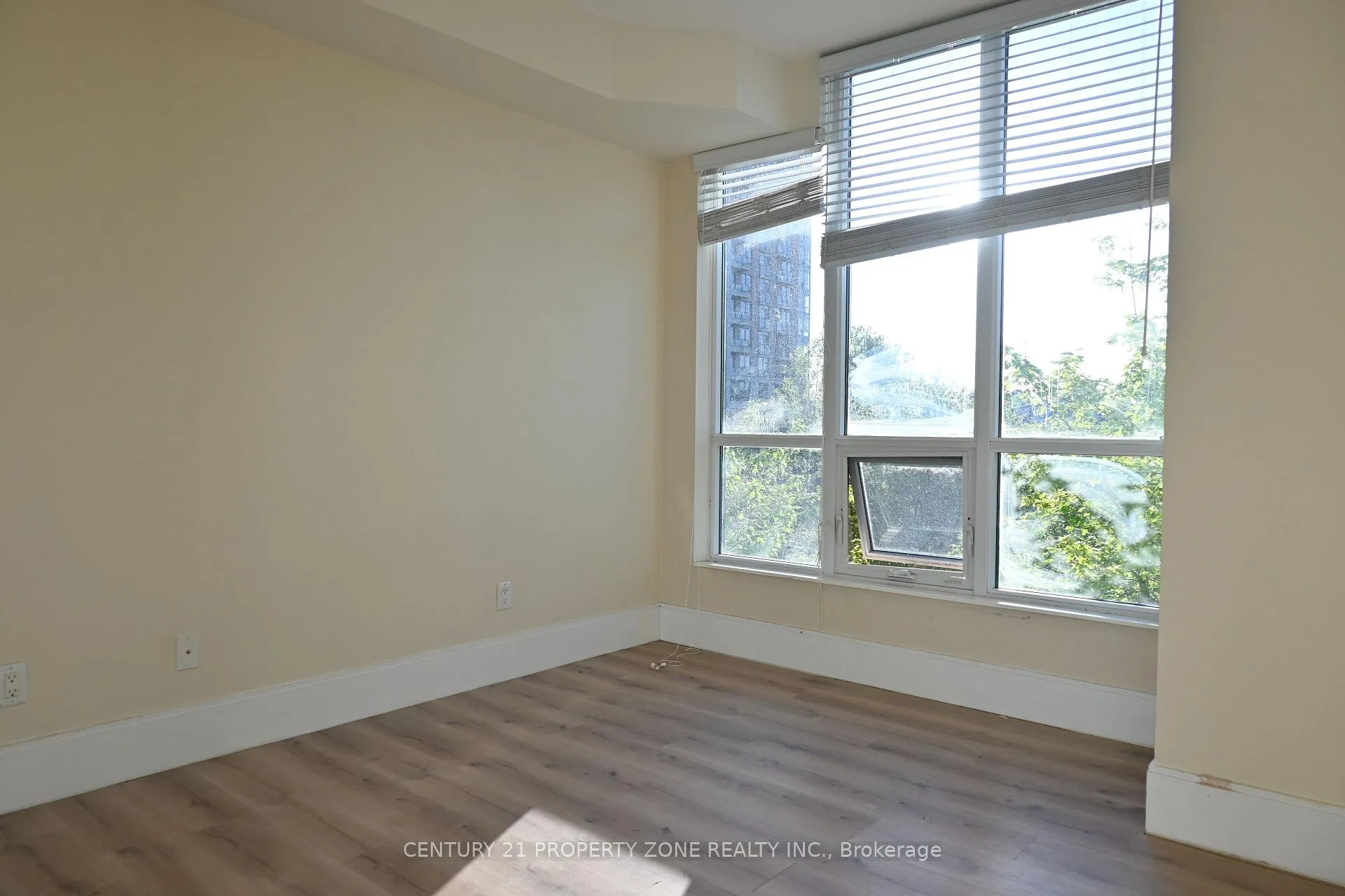 Photo 7 of Unit 309, 15 Viking Lane, Etobicoke, Islington-City Centre West — HOMEH