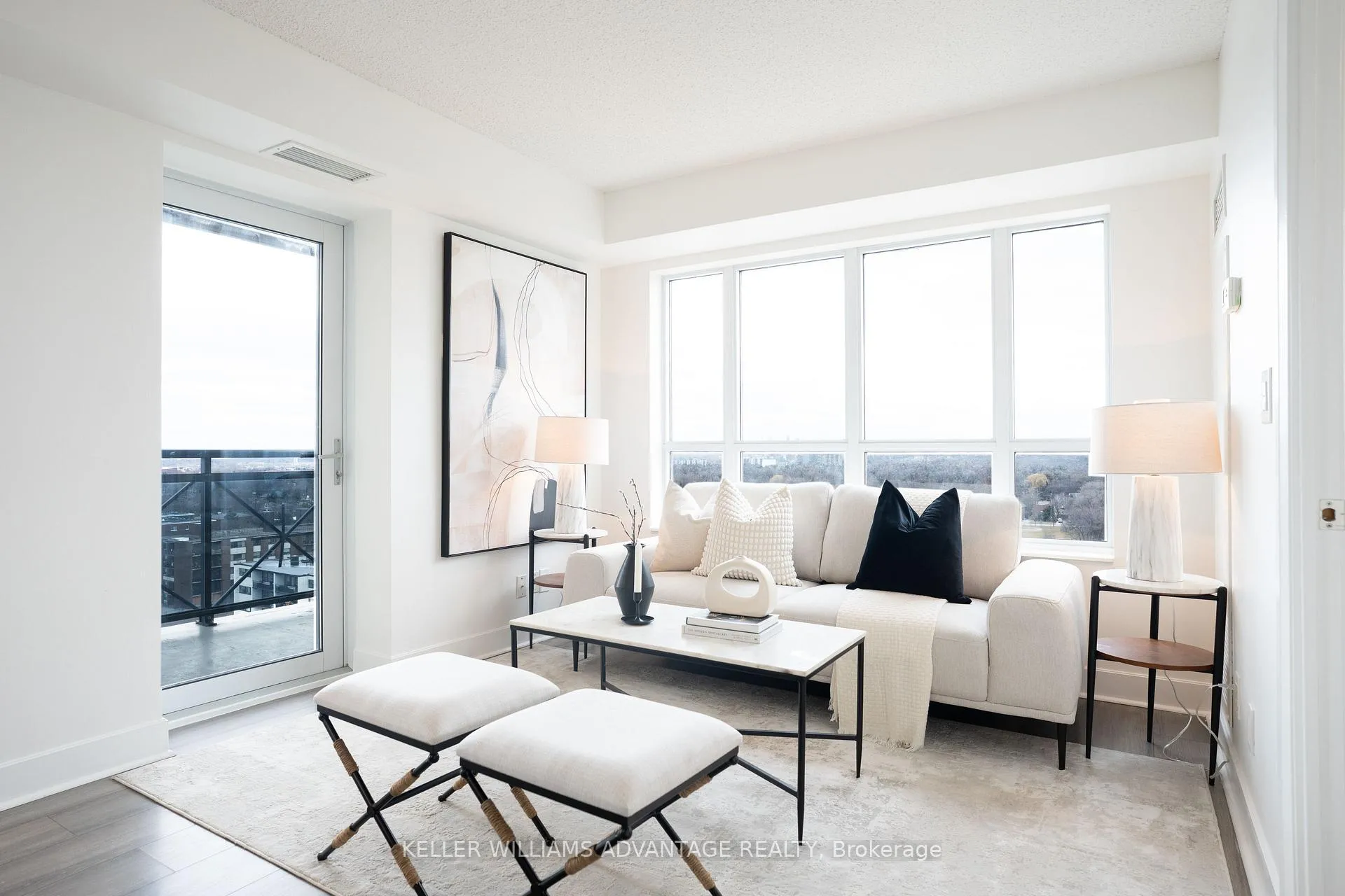 Photo 3 of Unit 1008, 6 Eva Road, Etobicoke, Etobicoke West Mall — HOMEH