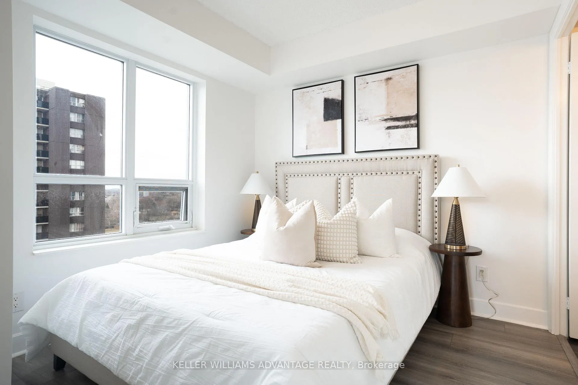 Photo 6 of Unit 1008, 6 Eva Road, Etobicoke, Etobicoke West Mall — HOMEH