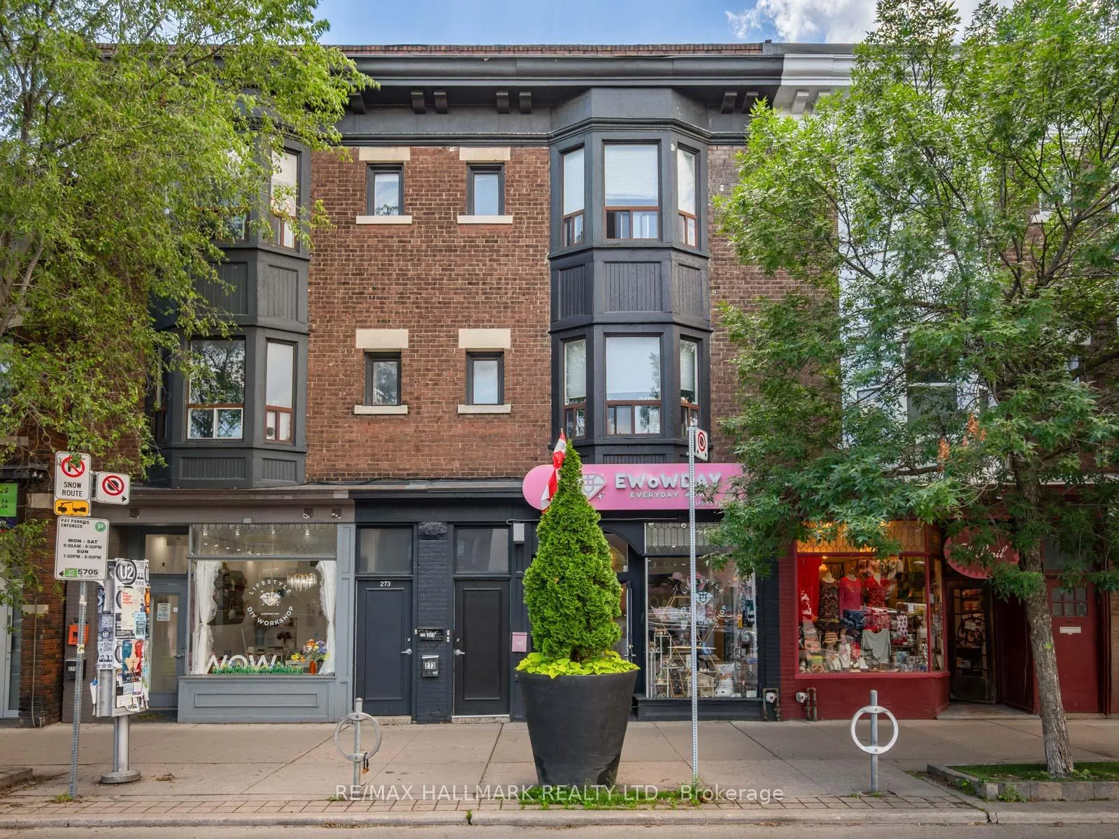 Photo 2 of Unit 3rd flr, 269 Danforth Avenue, Toronto, North Riverdale — HOMEH