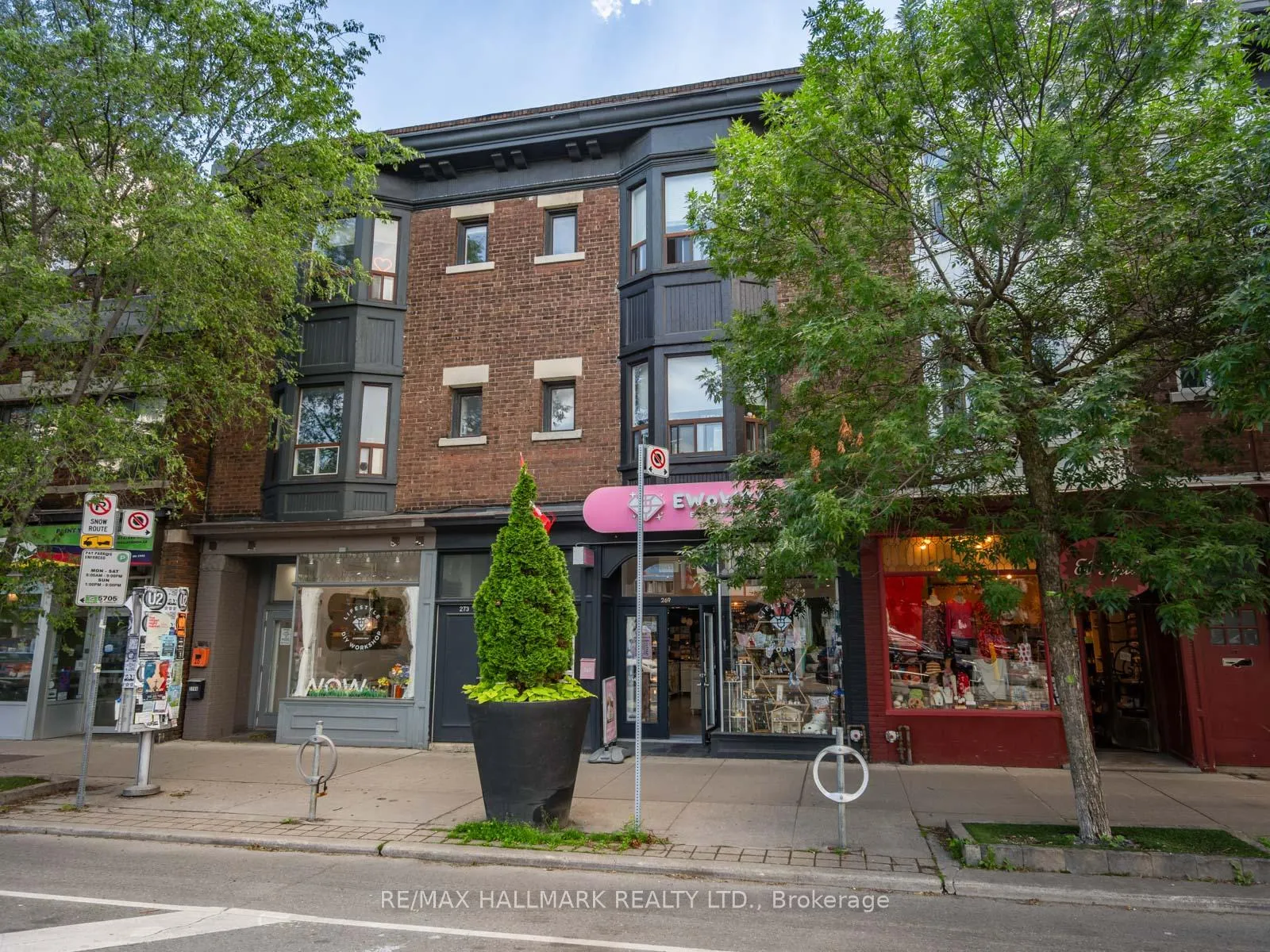Photo 3 of Unit 3rd flr, 269 Danforth Avenue, Toronto, North Riverdale — HOMEH
