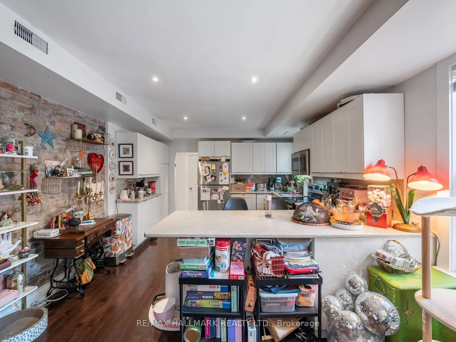 Photo 18 of Unit 3rd flr, 269 Danforth Avenue, Toronto, North Riverdale — HOMEH