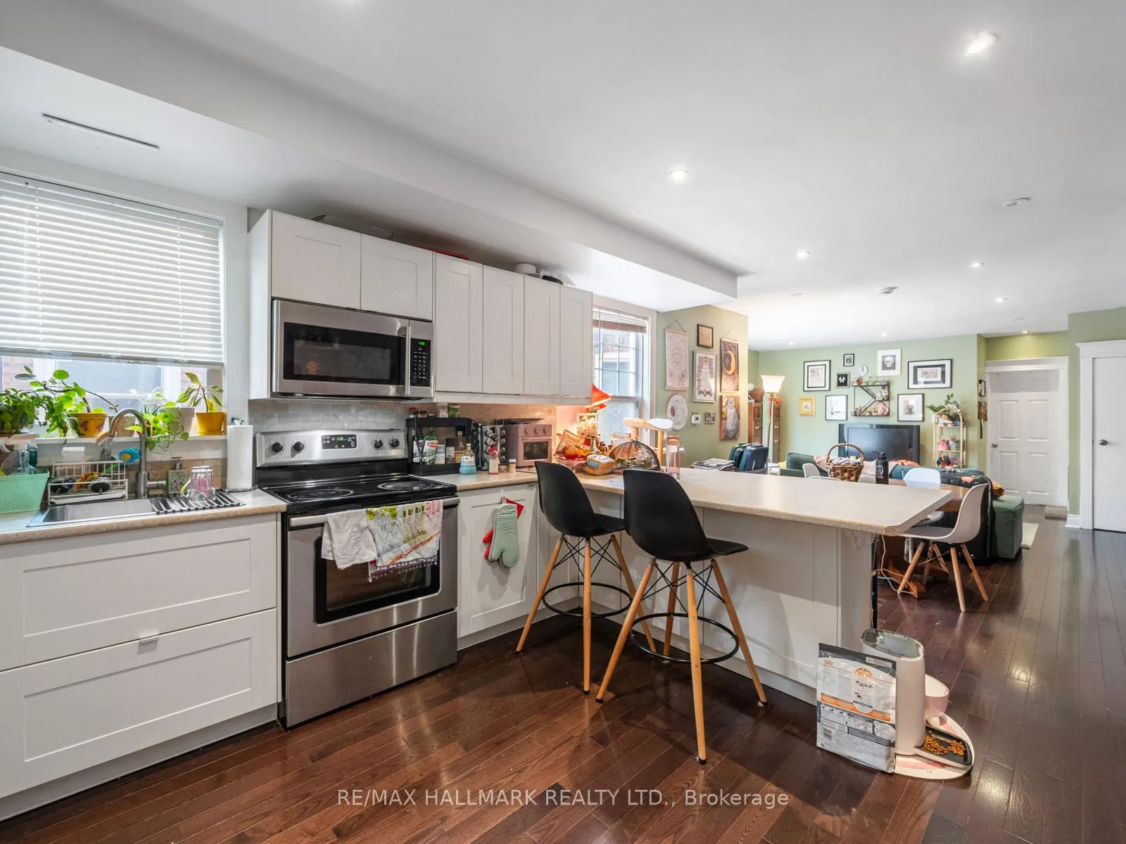 Photo 21 of Unit 3rd flr, 269 Danforth Avenue, Toronto, North Riverdale — HOMEH