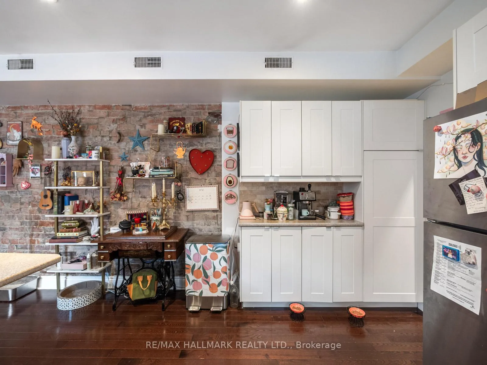 Photo 22 of Unit 3rd flr, 269 Danforth Avenue, Toronto, North Riverdale — HOMEH