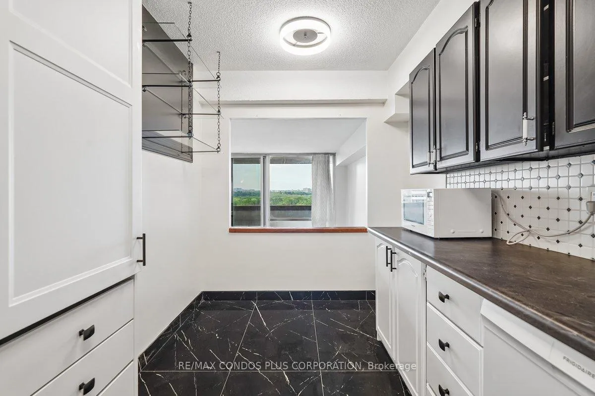 Photo 6 of Unit 1307, 250 Scarlett Road, Toronto, Rockcliffe-Smythe — HOMEH