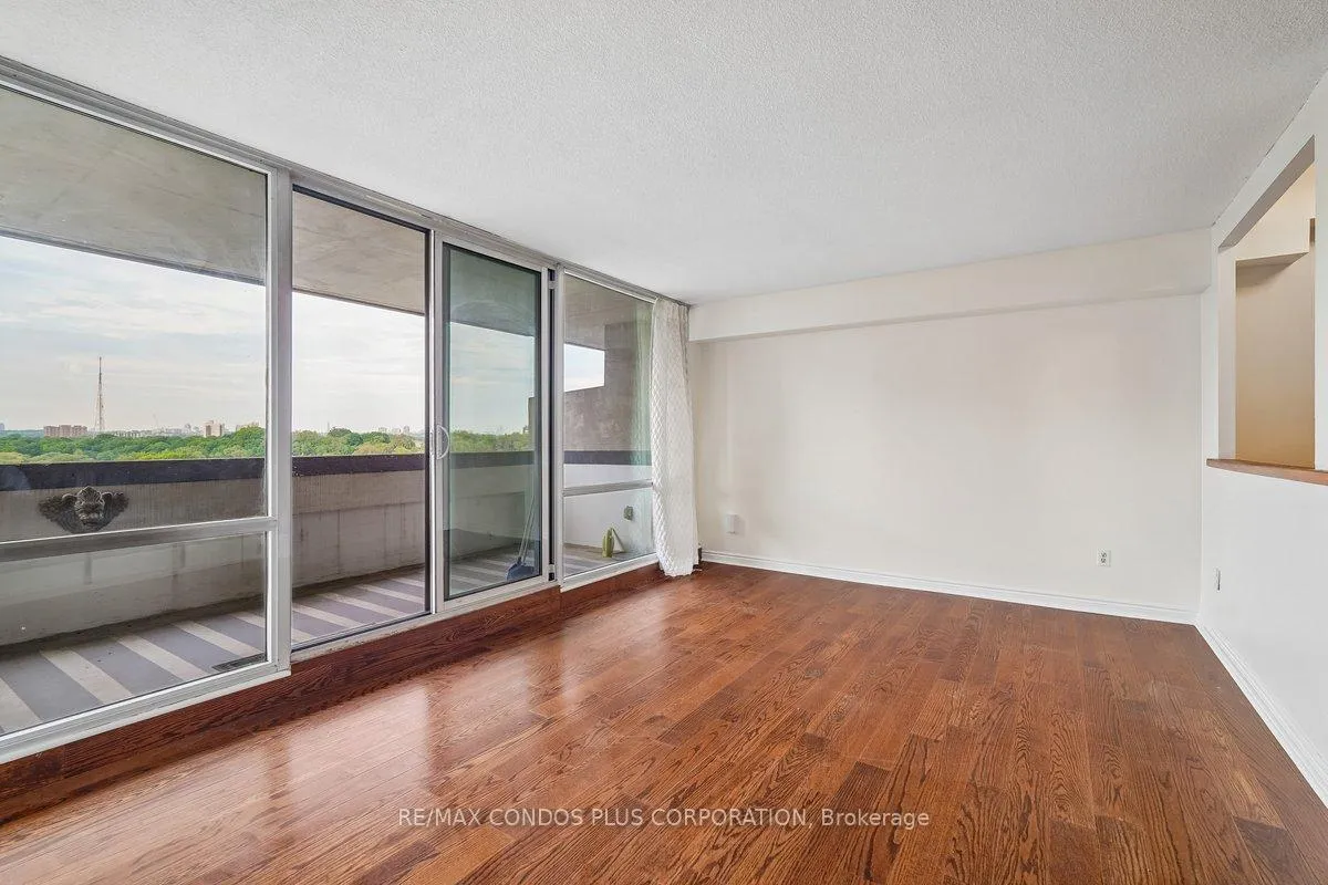 Photo 7 of Unit 1307, 250 Scarlett Road, Toronto, Rockcliffe-Smythe — HOMEH