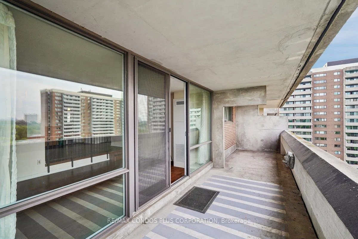 Photo 9 of Unit 1307, 250 Scarlett Road, Toronto, Rockcliffe-Smythe — HOMEH