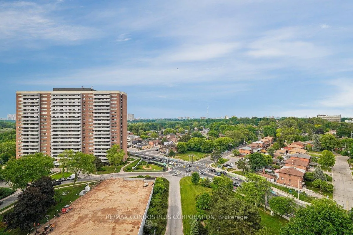 Photo 10 of Unit 1307, 250 Scarlett Road, Toronto, Rockcliffe-Smythe — HOMEH