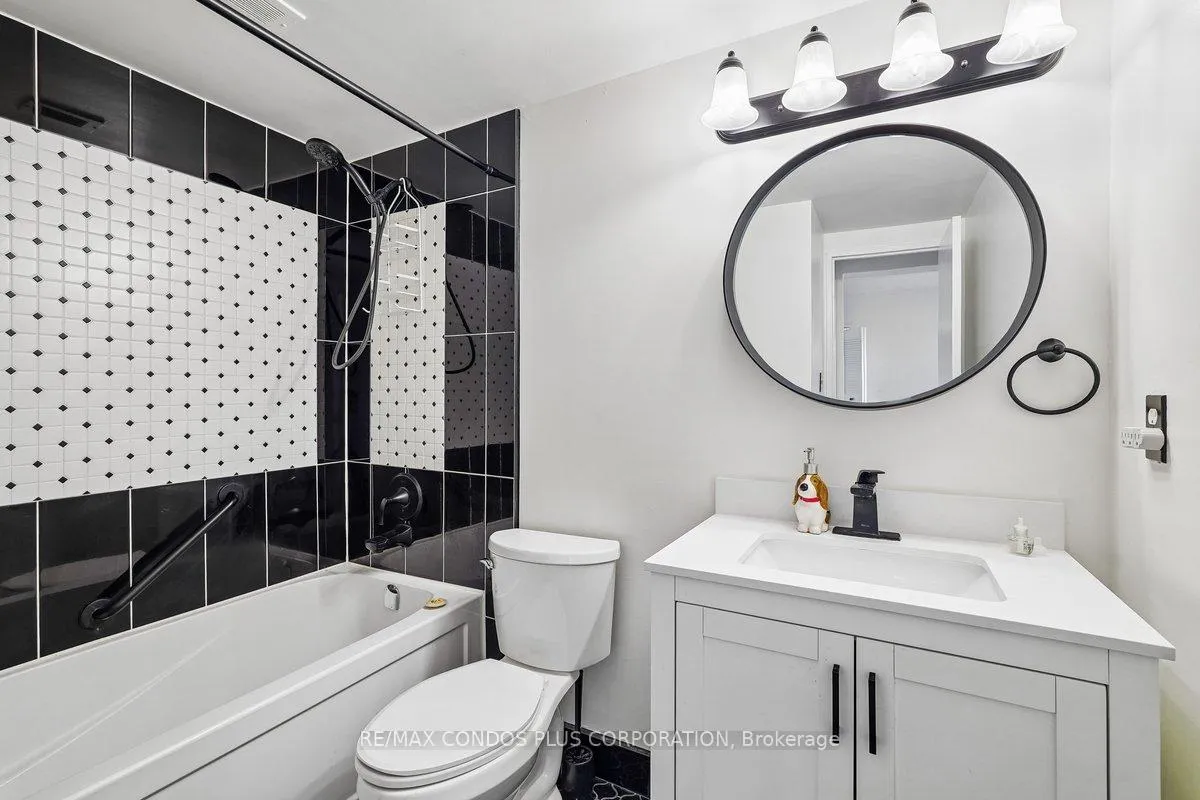 Photo 11 of Unit 1307, 250 Scarlett Road, Toronto, Rockcliffe-Smythe — HOMEH