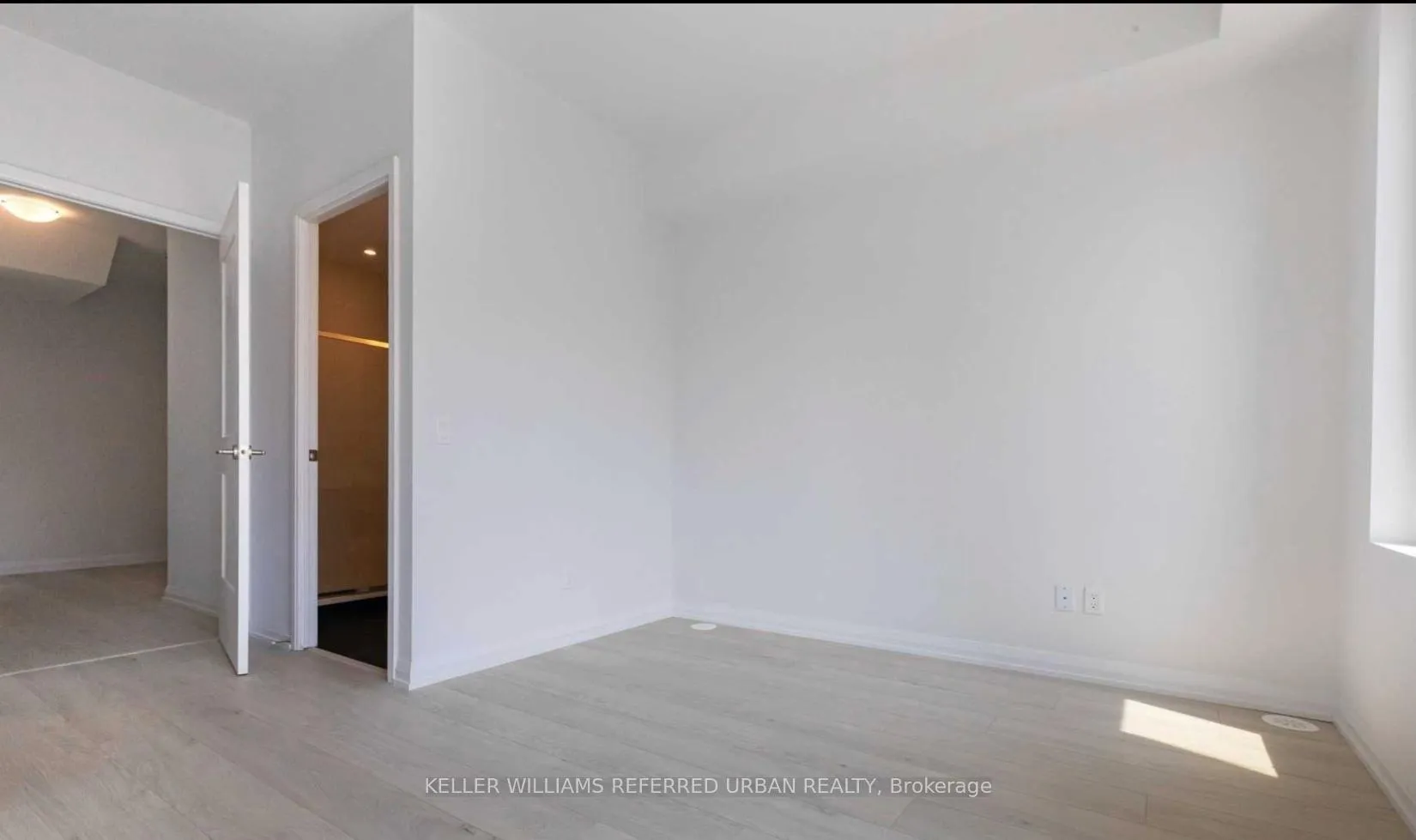 Photo 9 of Unit Th23, 1030 Portage Parkway, Vaughan, Concord — HOMEH