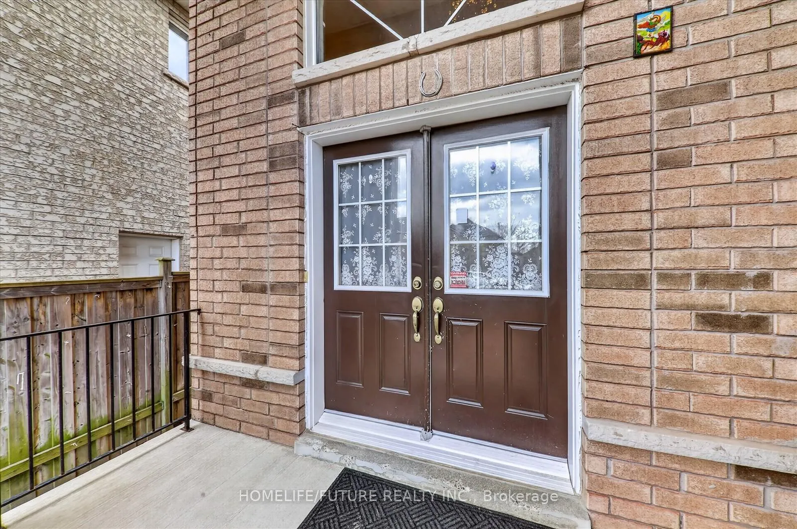 Photo 6 of 18 Ann Louise Crescent, Markham, Cedarwood — HOMEH