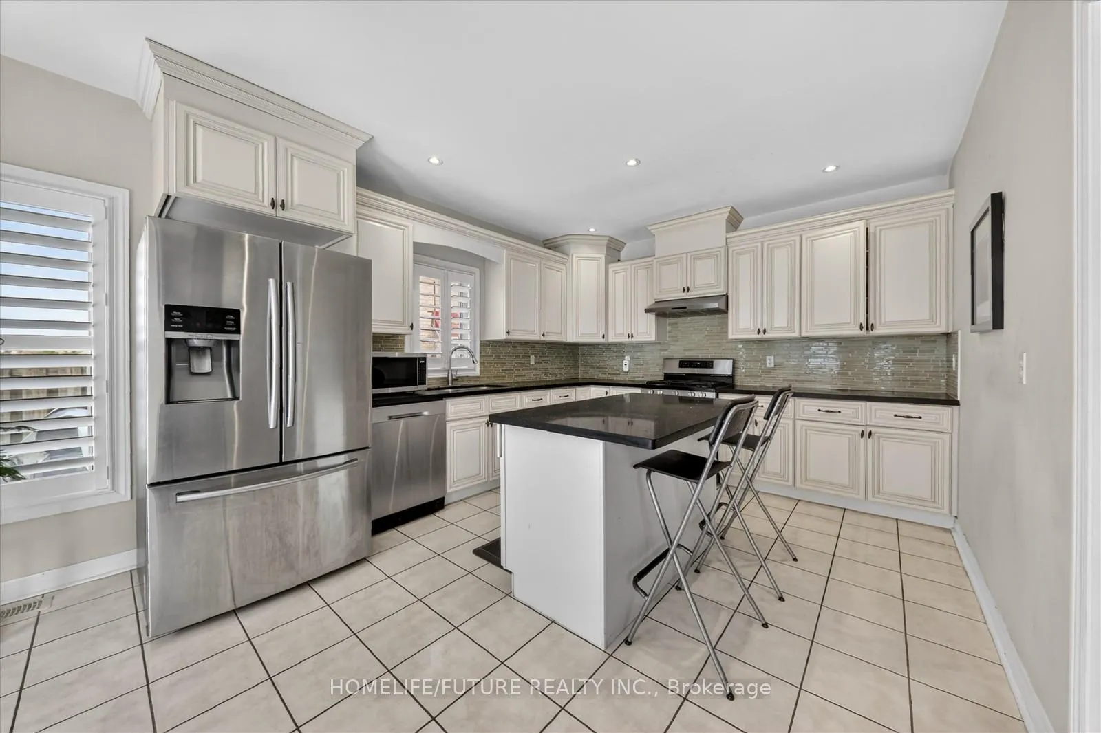 Photo 17 of 18 Ann Louise Crescent, Markham, Cedarwood — HOMEH