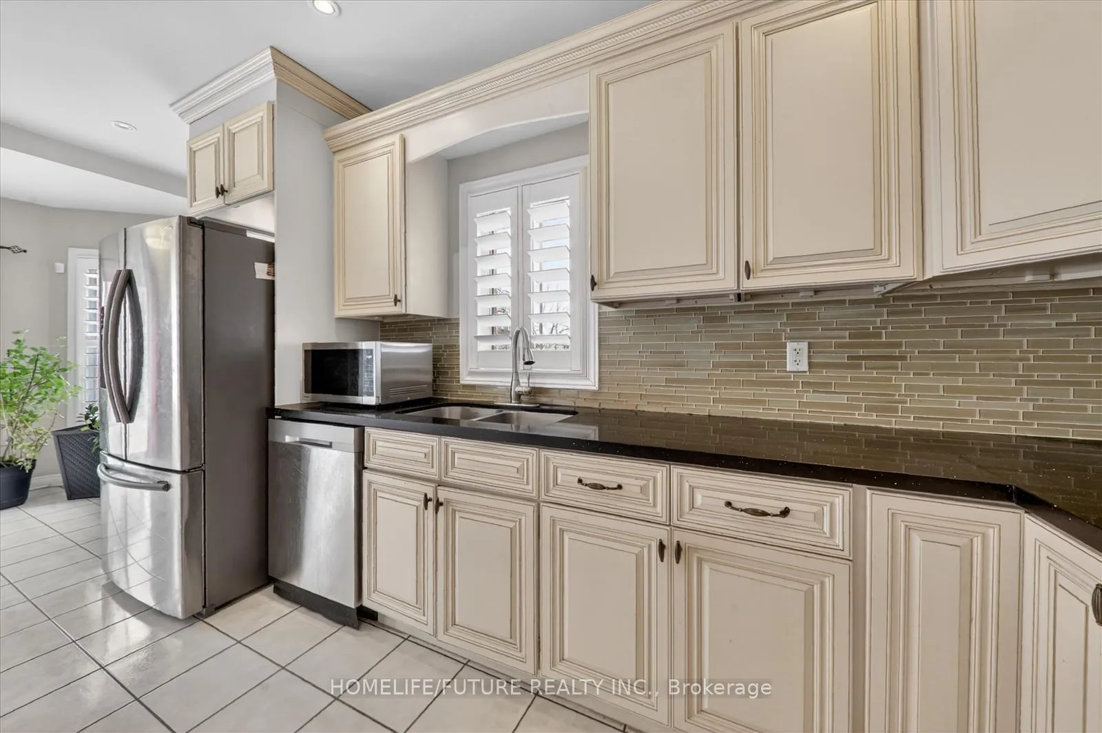 Photo 19 of 18 Ann Louise Crescent, Markham, Cedarwood — HOMEH