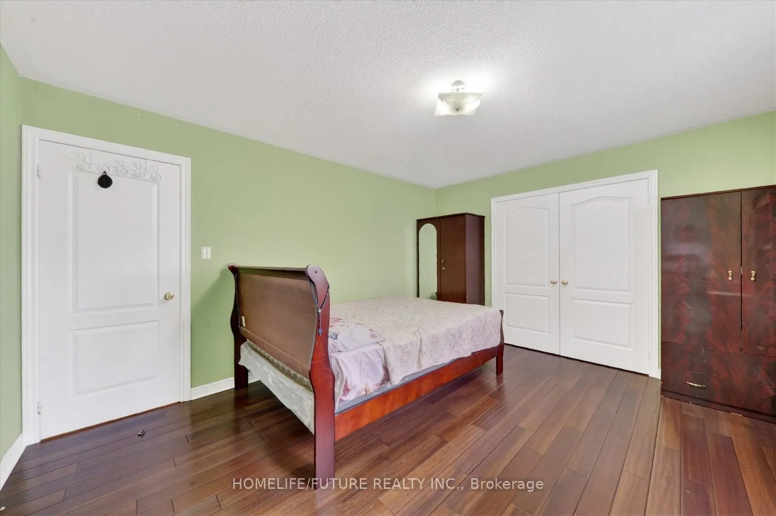 Photo 25 of 18 Ann Louise Crescent, Markham, Cedarwood — HOMEH