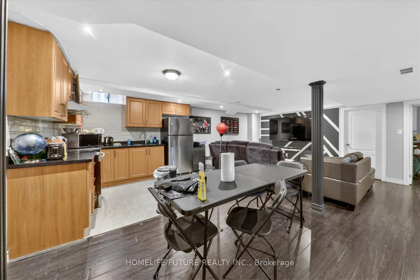 Photo 36 of 18 Ann Louise Crescent, Markham, Cedarwood — HOMEH