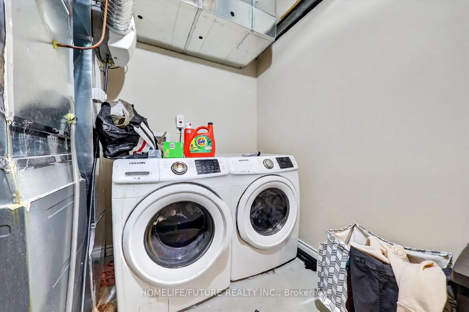 Photo 42 of 18 Ann Louise Crescent, Markham, Cedarwood — HOMEH