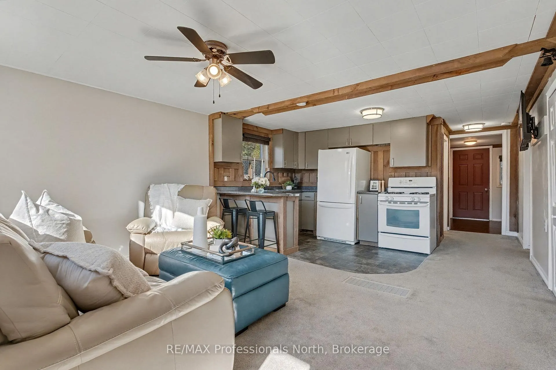 Photo 10 of 161 Quebec Street, Bracebridge, Macaulay — HOMEH