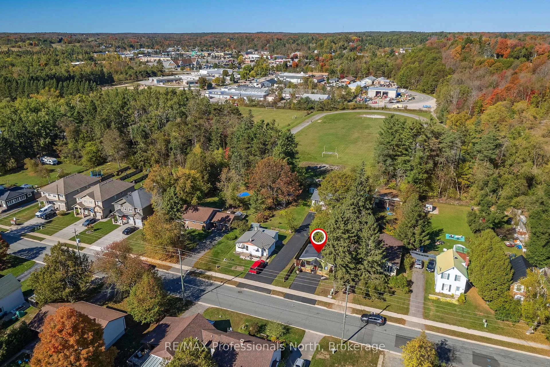 Photo 34 of 161 Quebec Street, Bracebridge, Macaulay — HOMEH