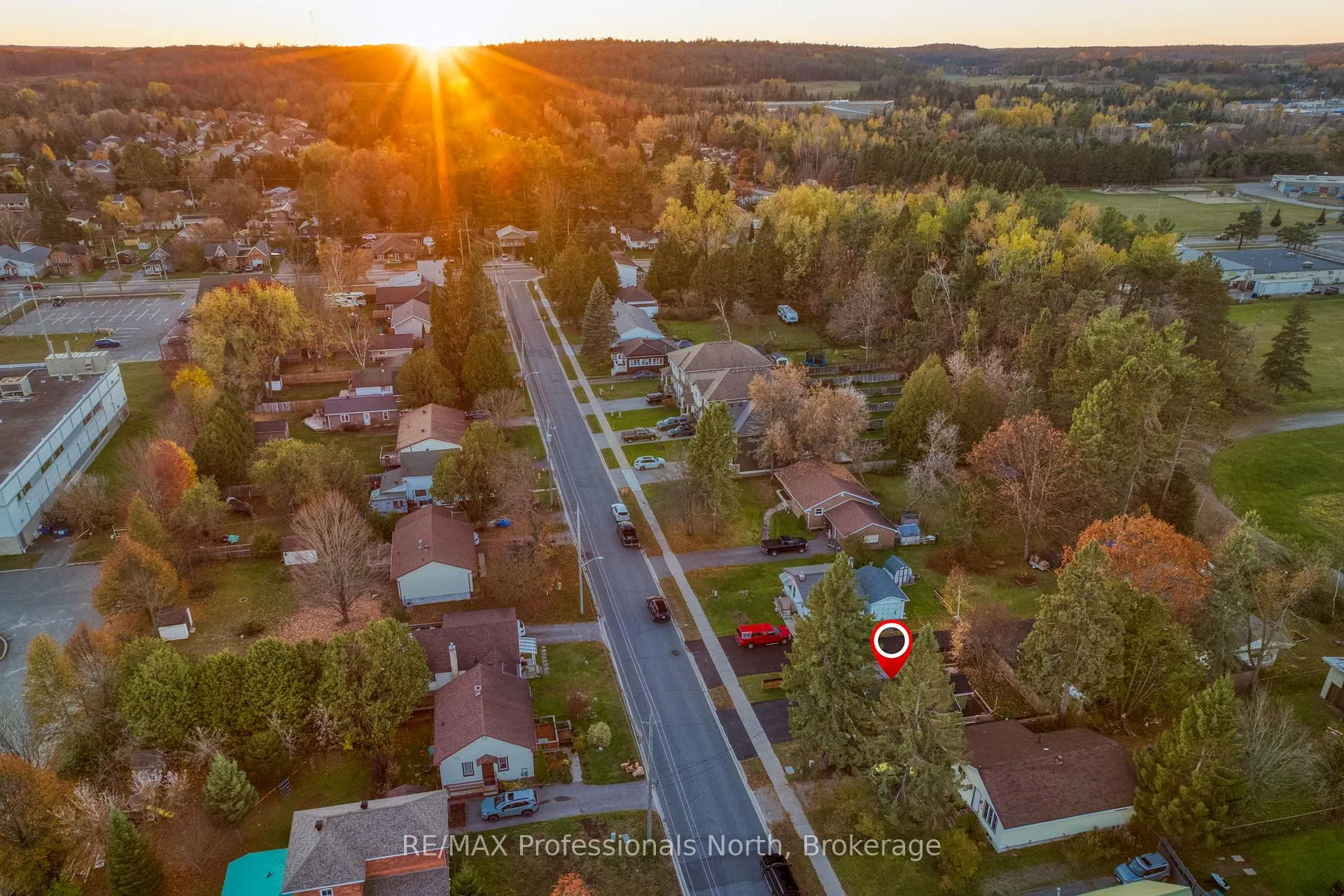 Photo 45 of 161 Quebec Street, Bracebridge, Macaulay — HOMEH