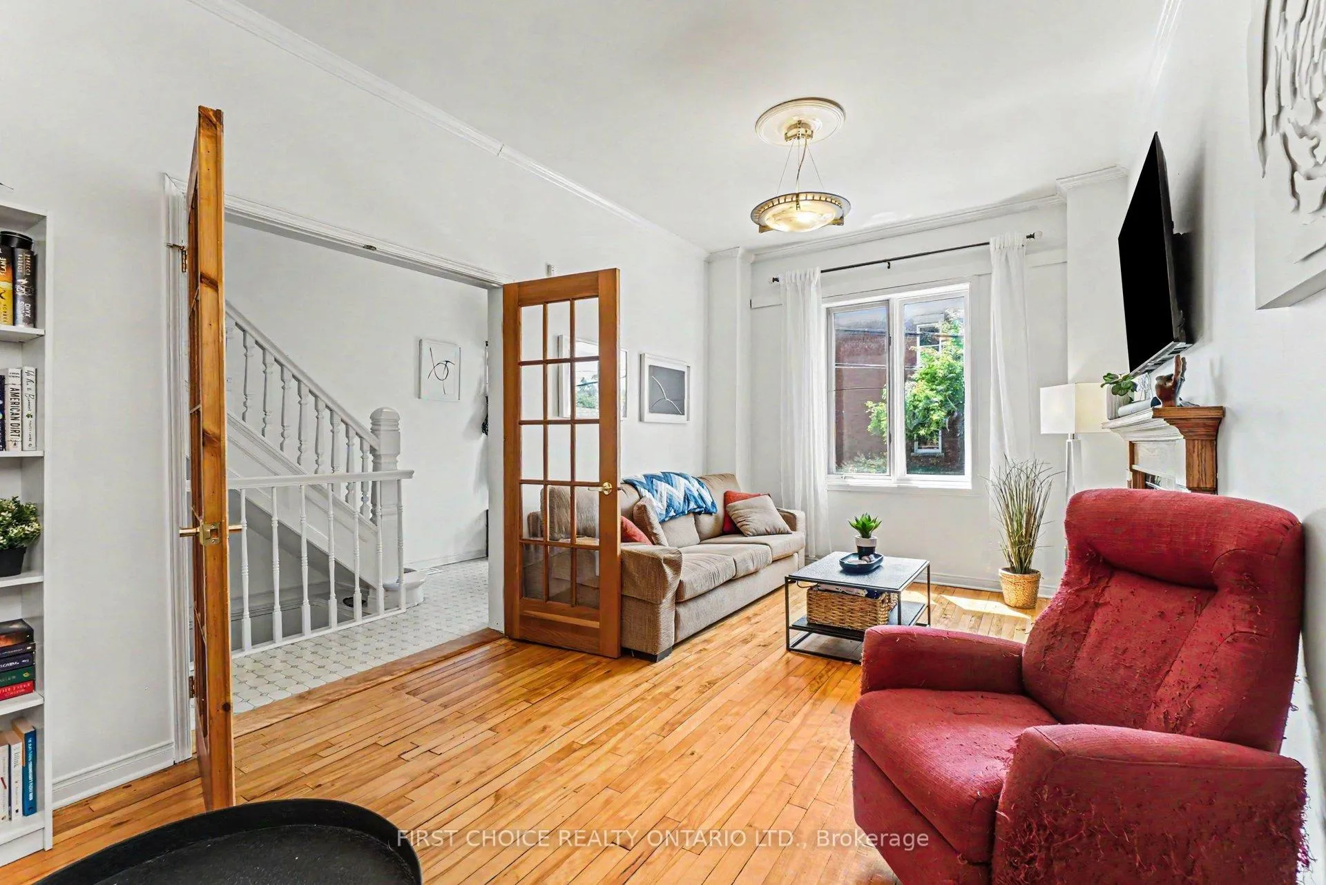 Photo 4 of 267 Booth Street, Ottawa, West Centre Town — HOMEH