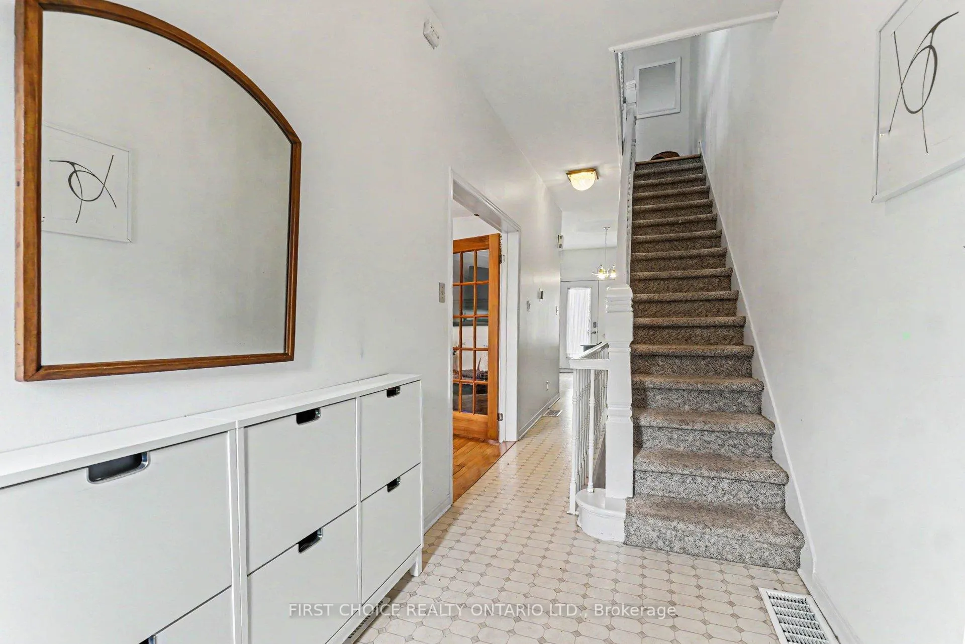 Photo 18 of 267 Booth Street, Ottawa, West Centre Town — HOMEH