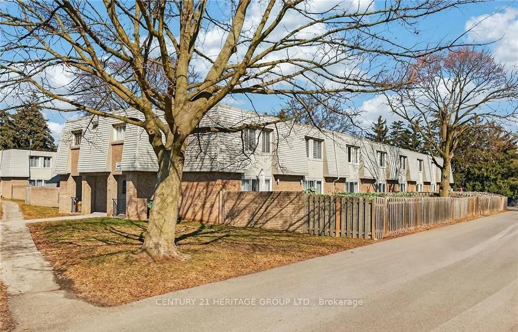 Photo 4 of Unit 182, 17 Old Pine Trail, St. Catharines, Carlton/Bunting — HOMEH