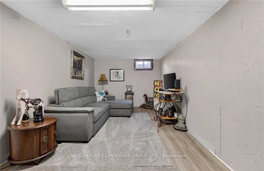 Photo 25 of Unit 182, 17 Old Pine Trail, St. Catharines, Carlton/Bunting — HOMEH