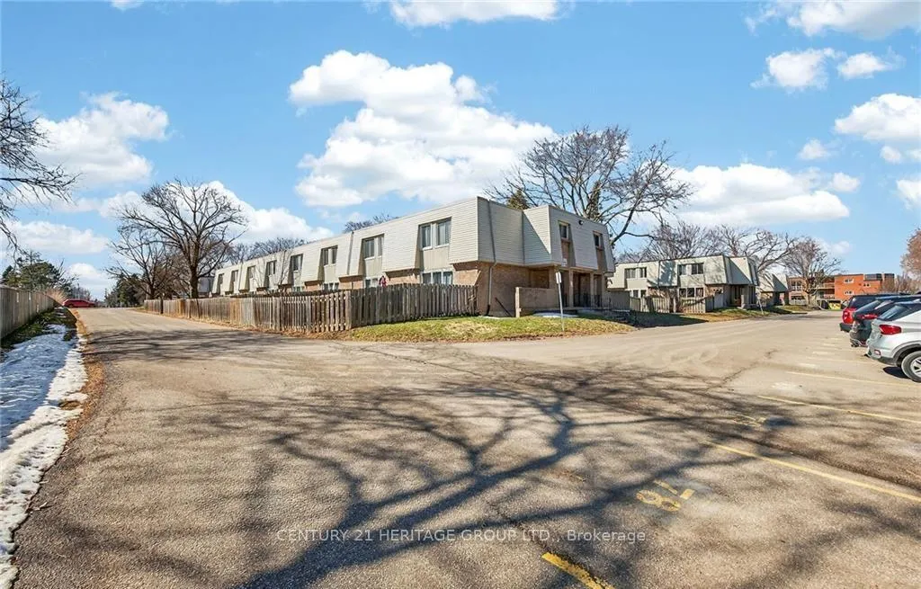 Photo 34 of Unit 182, 17 Old Pine Trail, St. Catharines, Carlton/Bunting — HOMEH