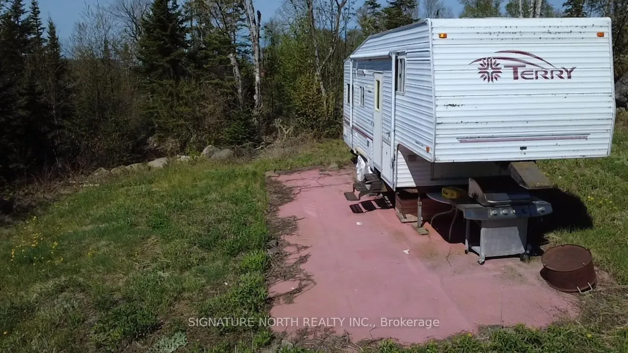 Photo 10 of 100 Lloyd Johnson Drive, Neebing, Crooks — HOMEH