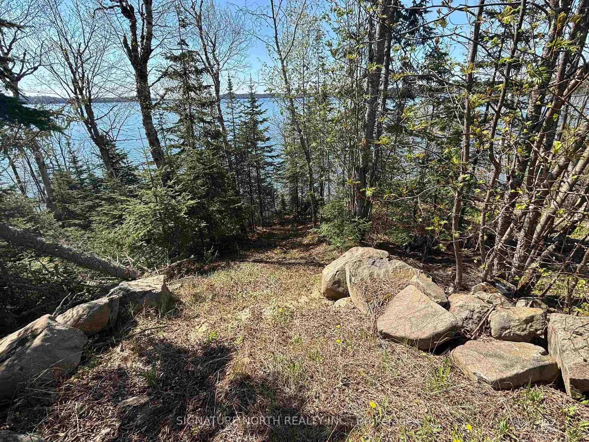 Photo 11 of 100 Lloyd Johnson Drive, Neebing, Crooks — HOMEH