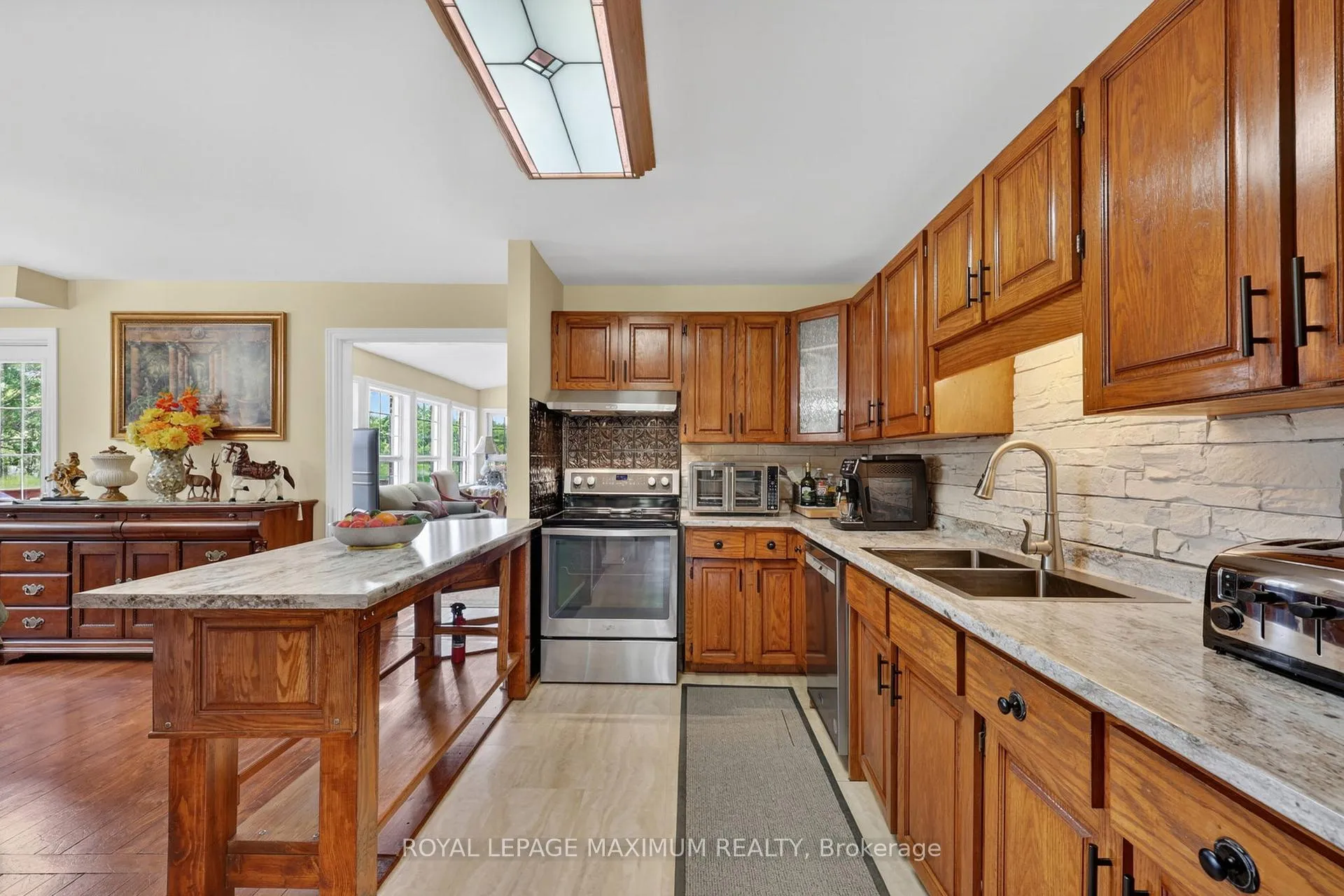 Photo 17 of 4372 Train Street, New Tecumseth, Rural New Tecumseth — HOMEH