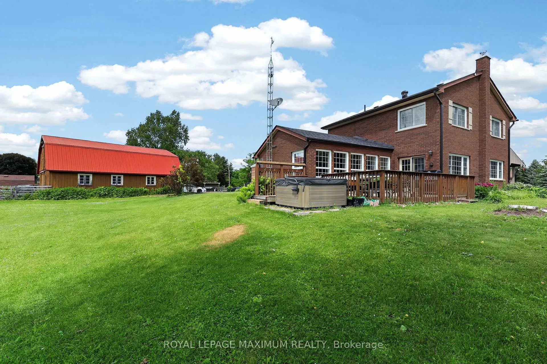 Photo 43 of 4372 Train Street, New Tecumseth, Rural New Tecumseth — HOMEH