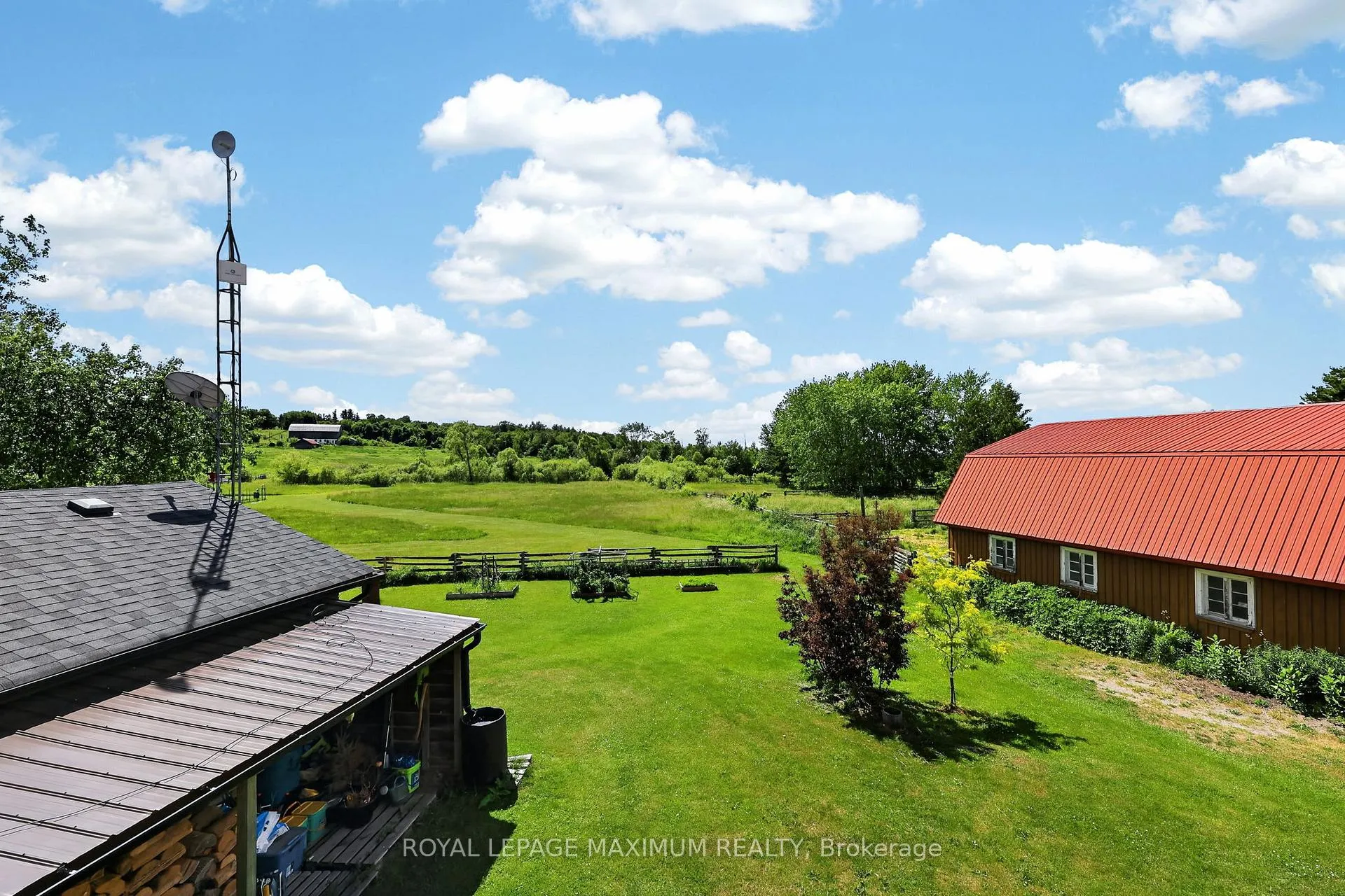 Photo 46 of 4372 Train Street, New Tecumseth, Rural New Tecumseth — HOMEH