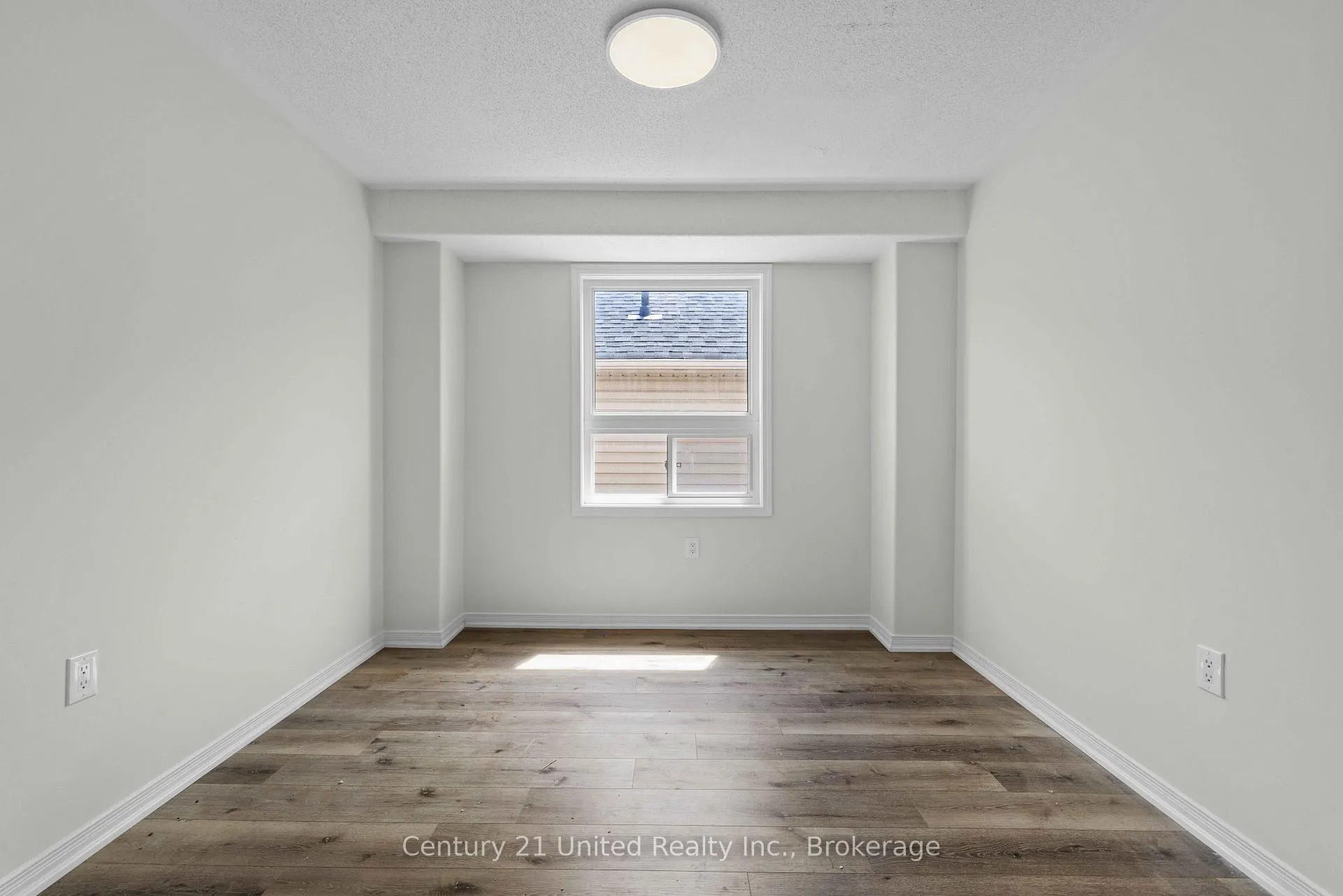 Photo 11 of 525 Clancy Crescent, Peterborough, Otonabee Ward 1 — HOMEH