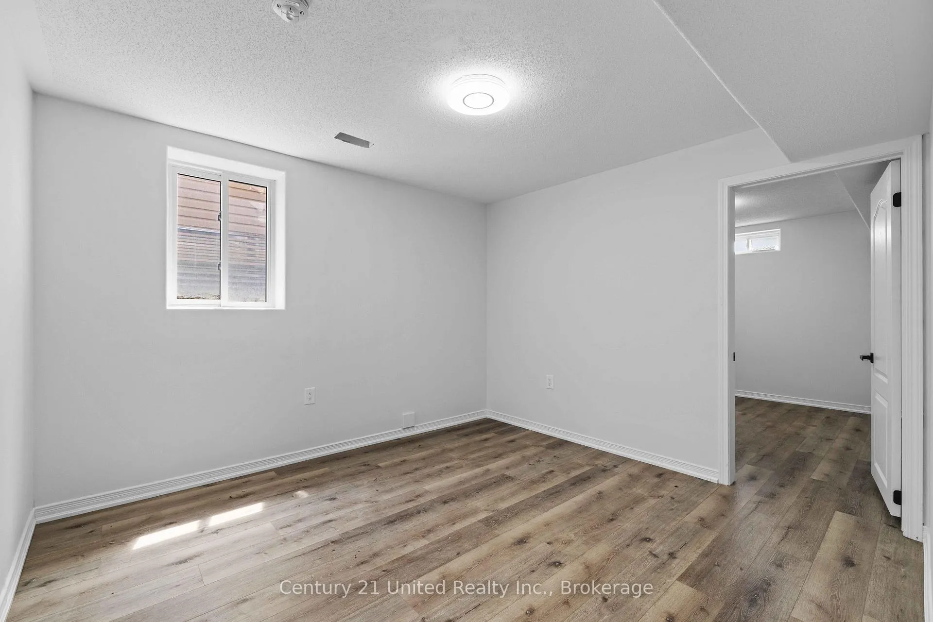 Photo 26 of 525 Clancy Crescent, Peterborough, Otonabee Ward 1 — HOMEH