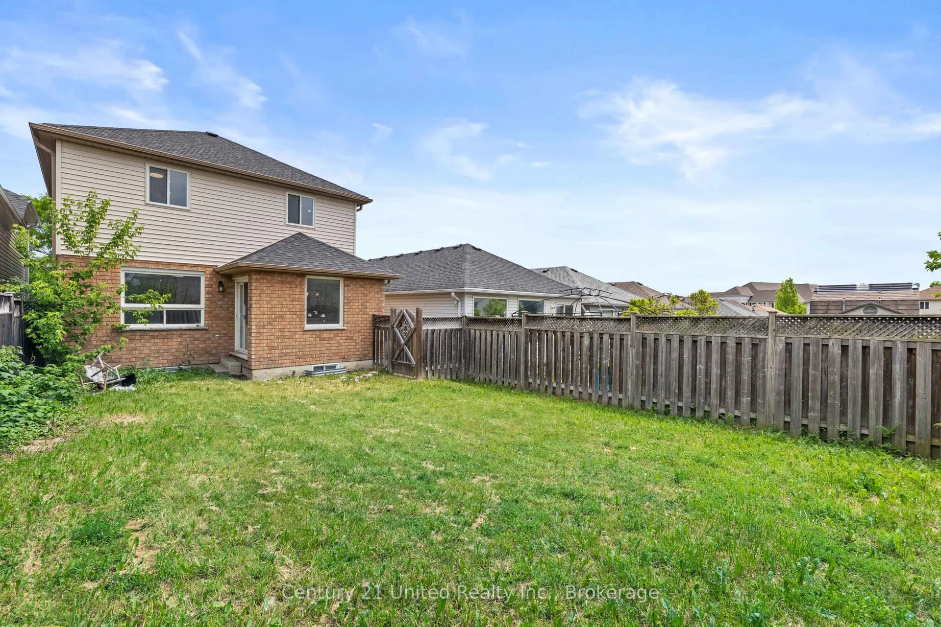 Photo 30 of 525 Clancy Crescent, Peterborough, Otonabee Ward 1 — HOMEH