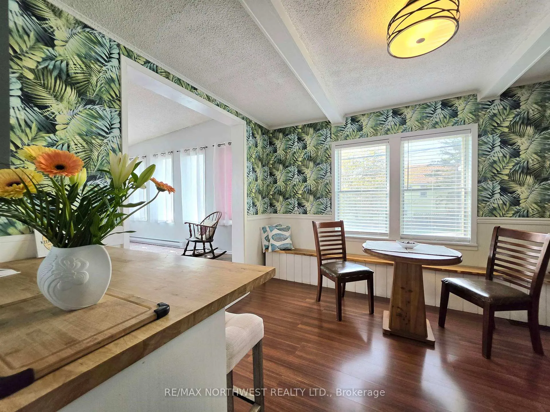 Photo 5 of 401 Third Street South, Kenora, Downtown — HOMEH