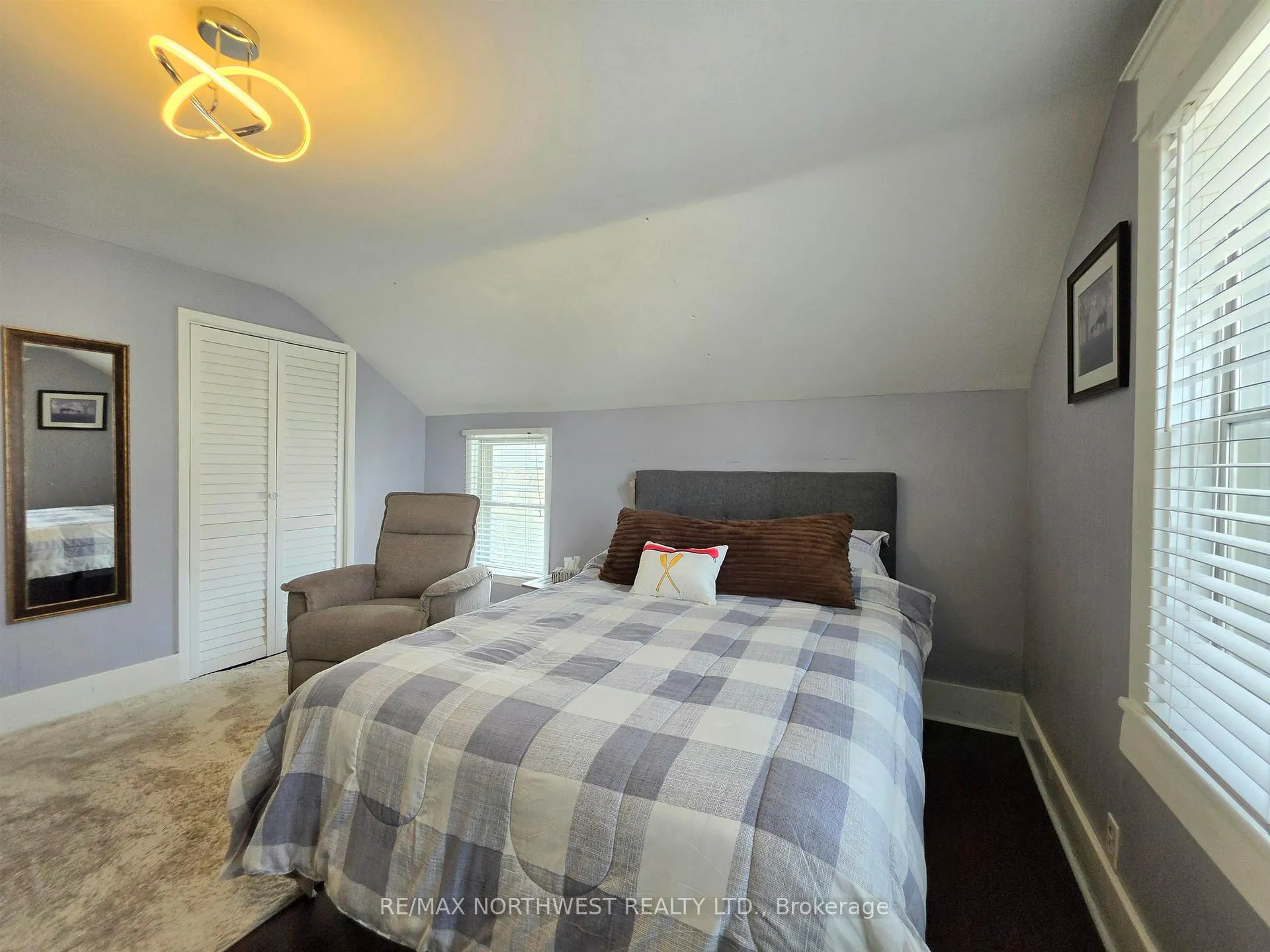 Photo 15 of 401 Third Street South, Kenora, Downtown — HOMEH
