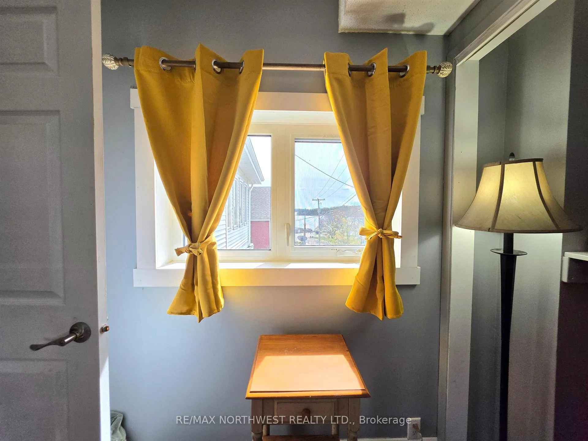 Photo 24 of 401 Third Street South, Kenora, Downtown — HOMEH