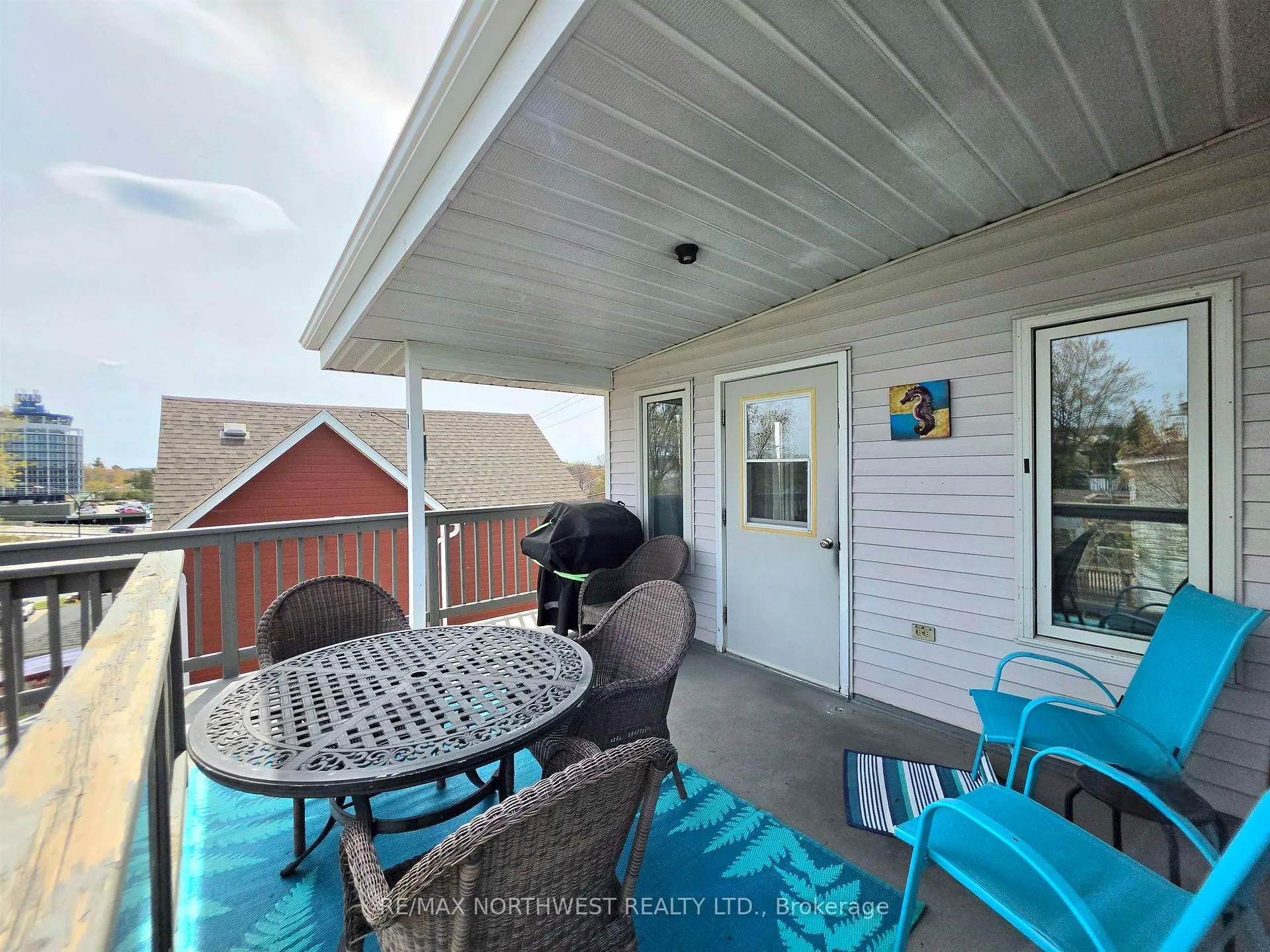 Photo 28 of 401 Third Street South, Kenora, Downtown — HOMEH